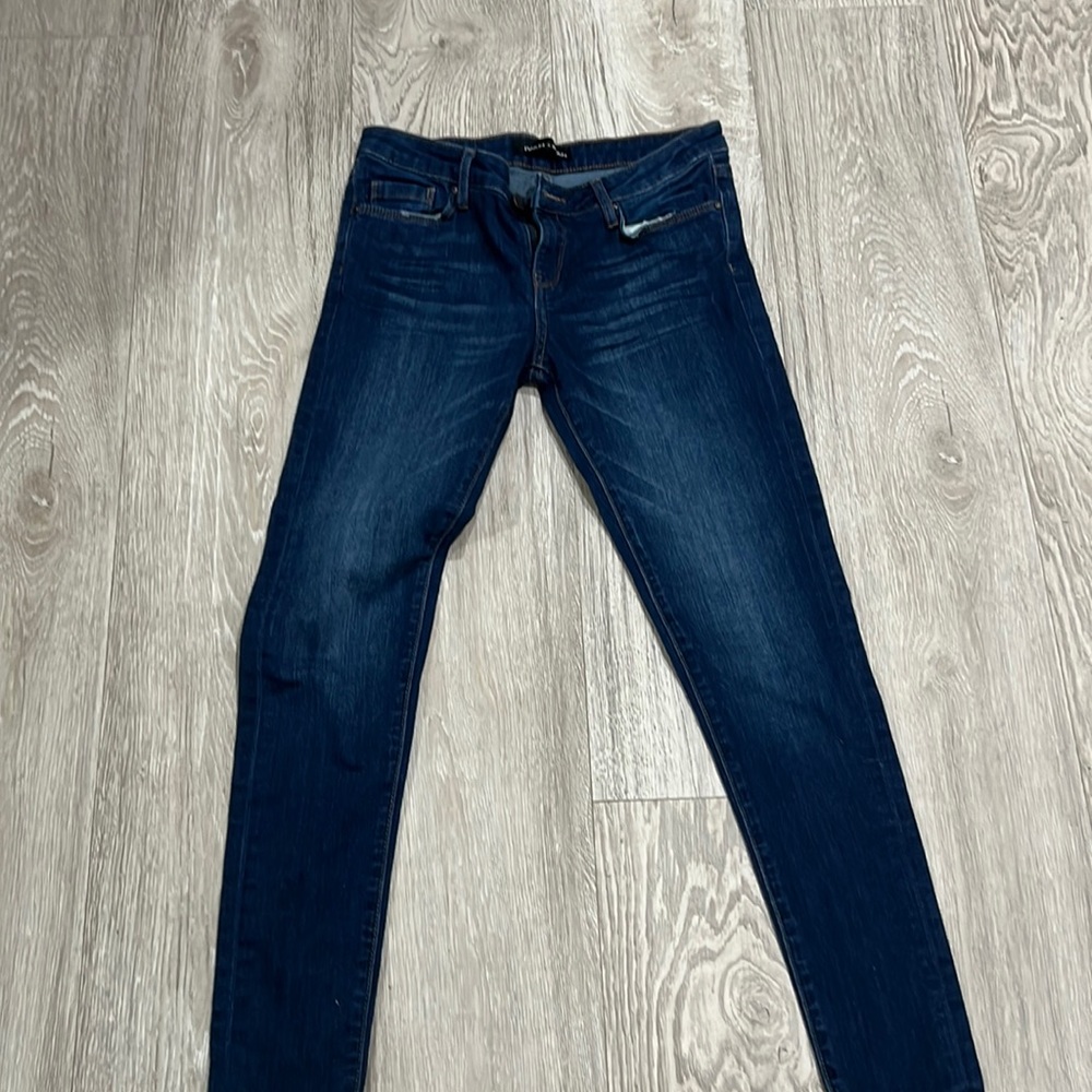 Ivan + Ryan dark skinny jeans Sz 27